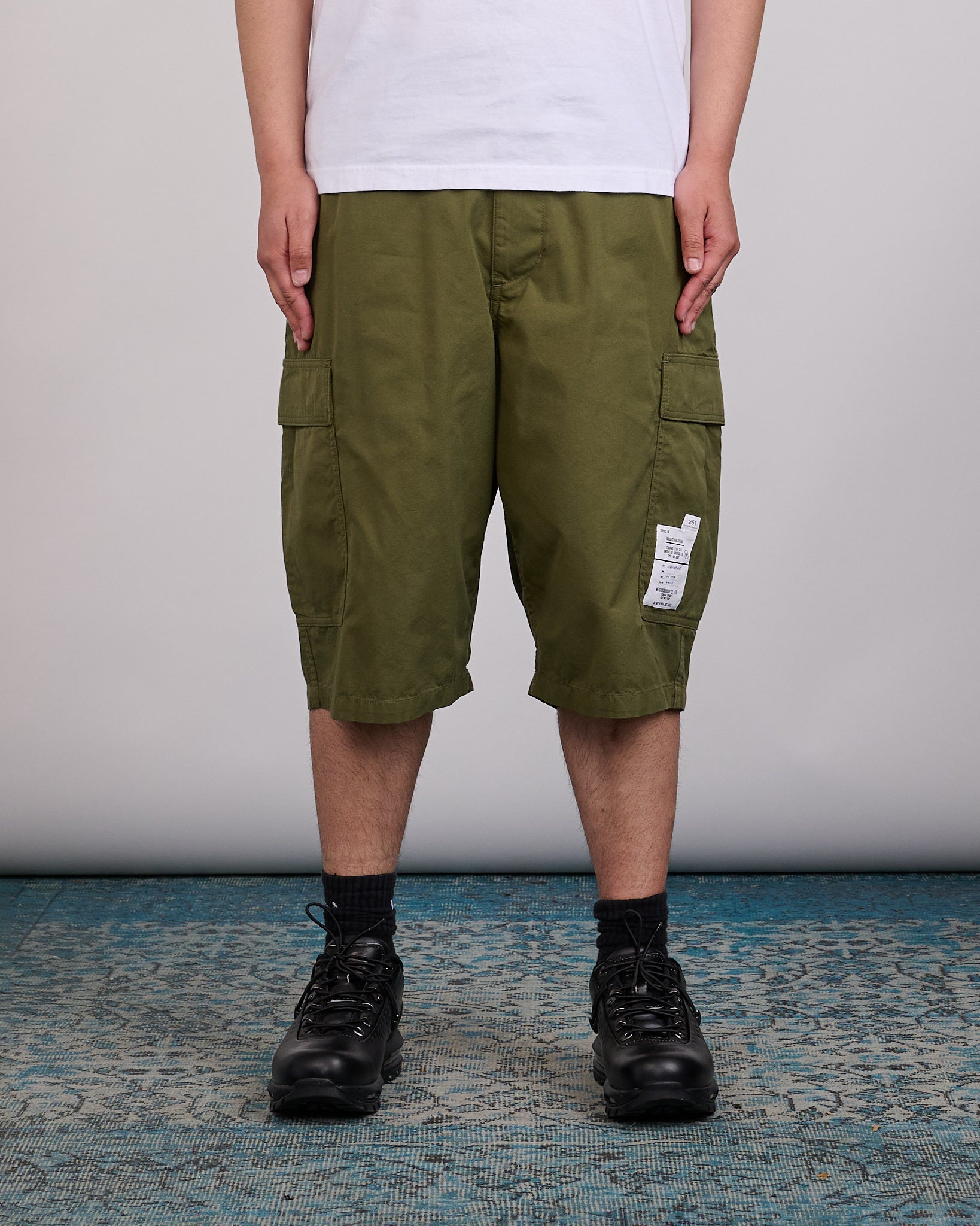 Neighborhood Wide Cargo Shorts 261 Olive Drab – LESS 17