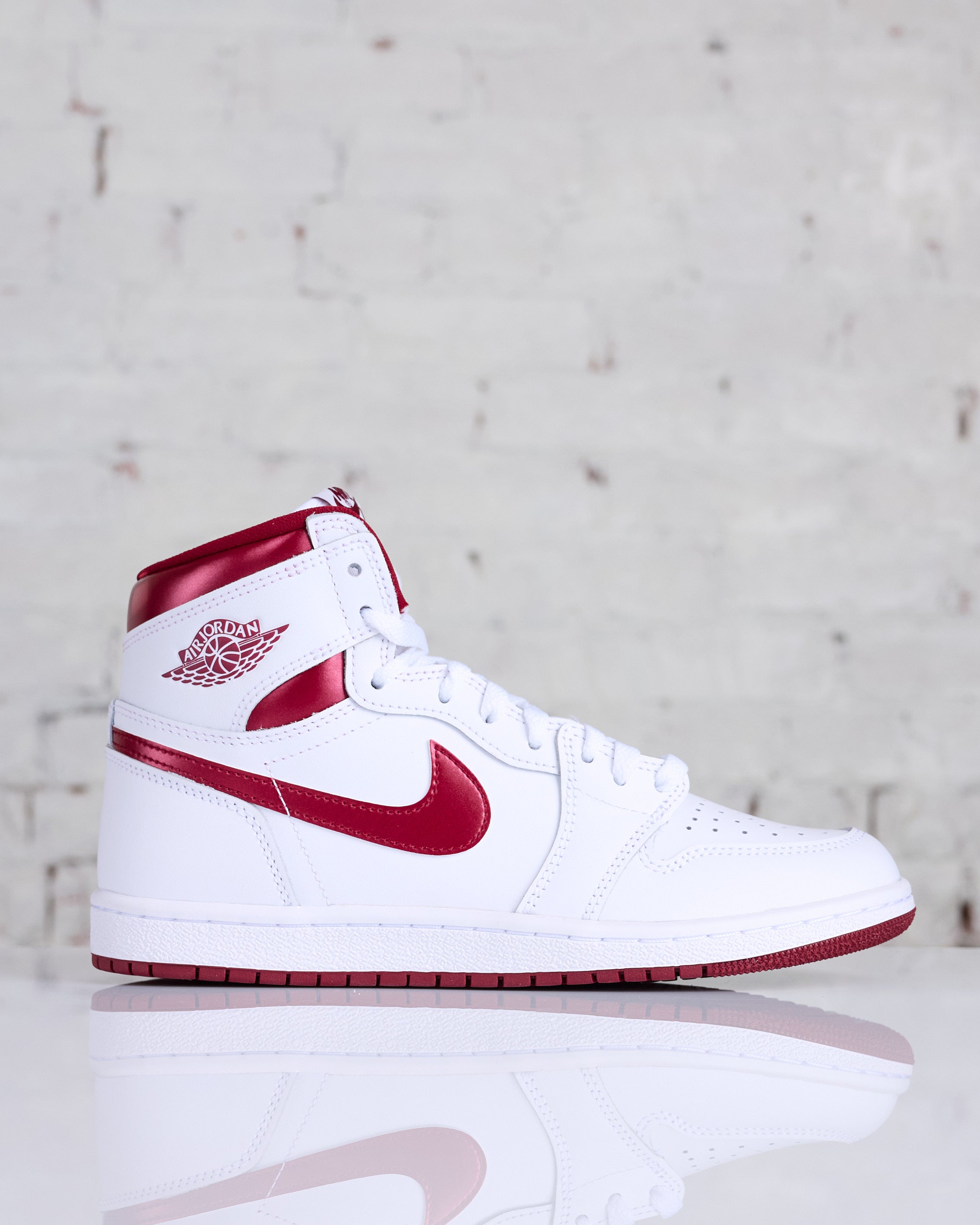 Burgundy Jordan Retro High Metallic Red Nike Men's Air Jordan High