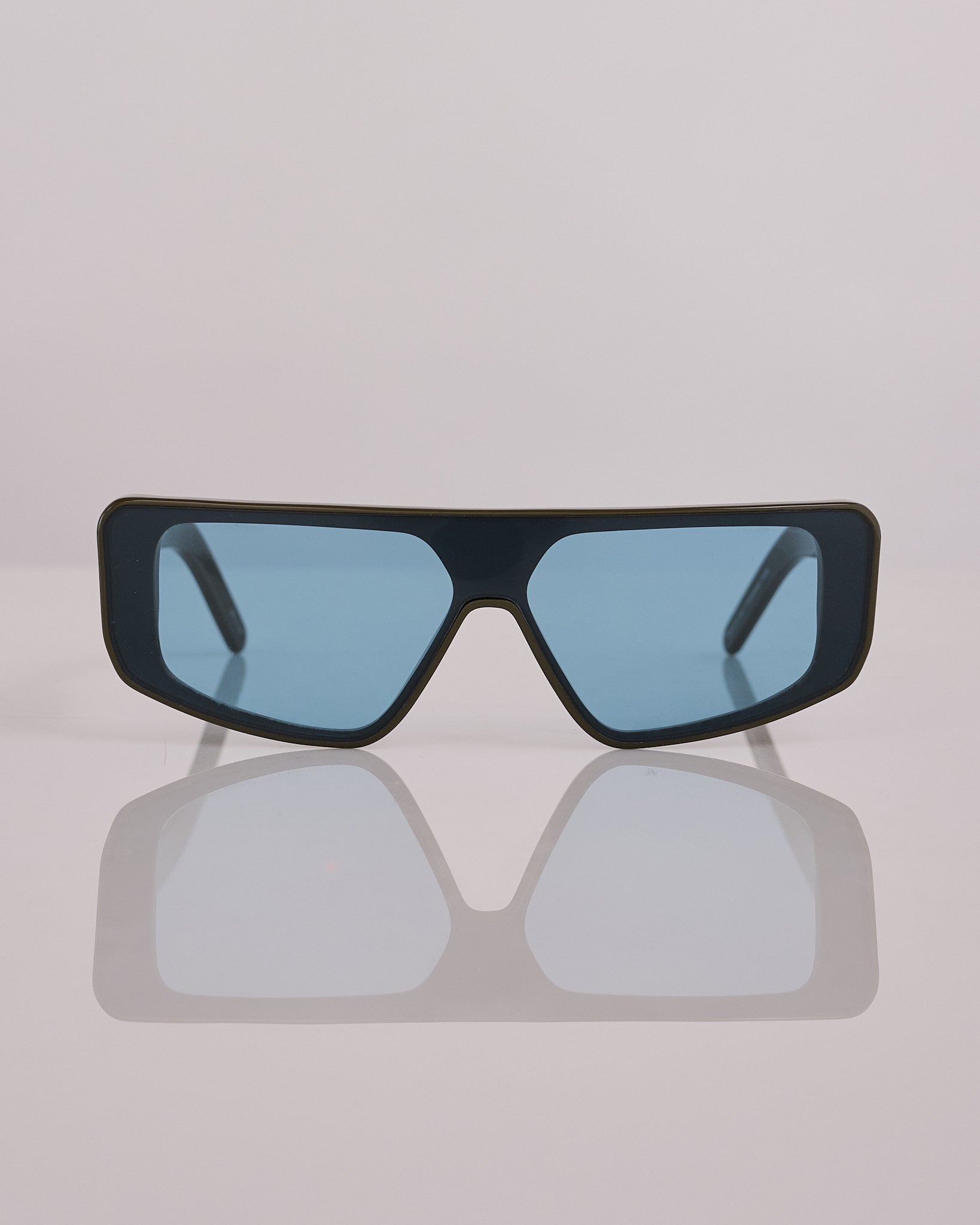 Rick Owens Performa Temple Sunglass Olive Amazonite – LESS 17 display picture 2