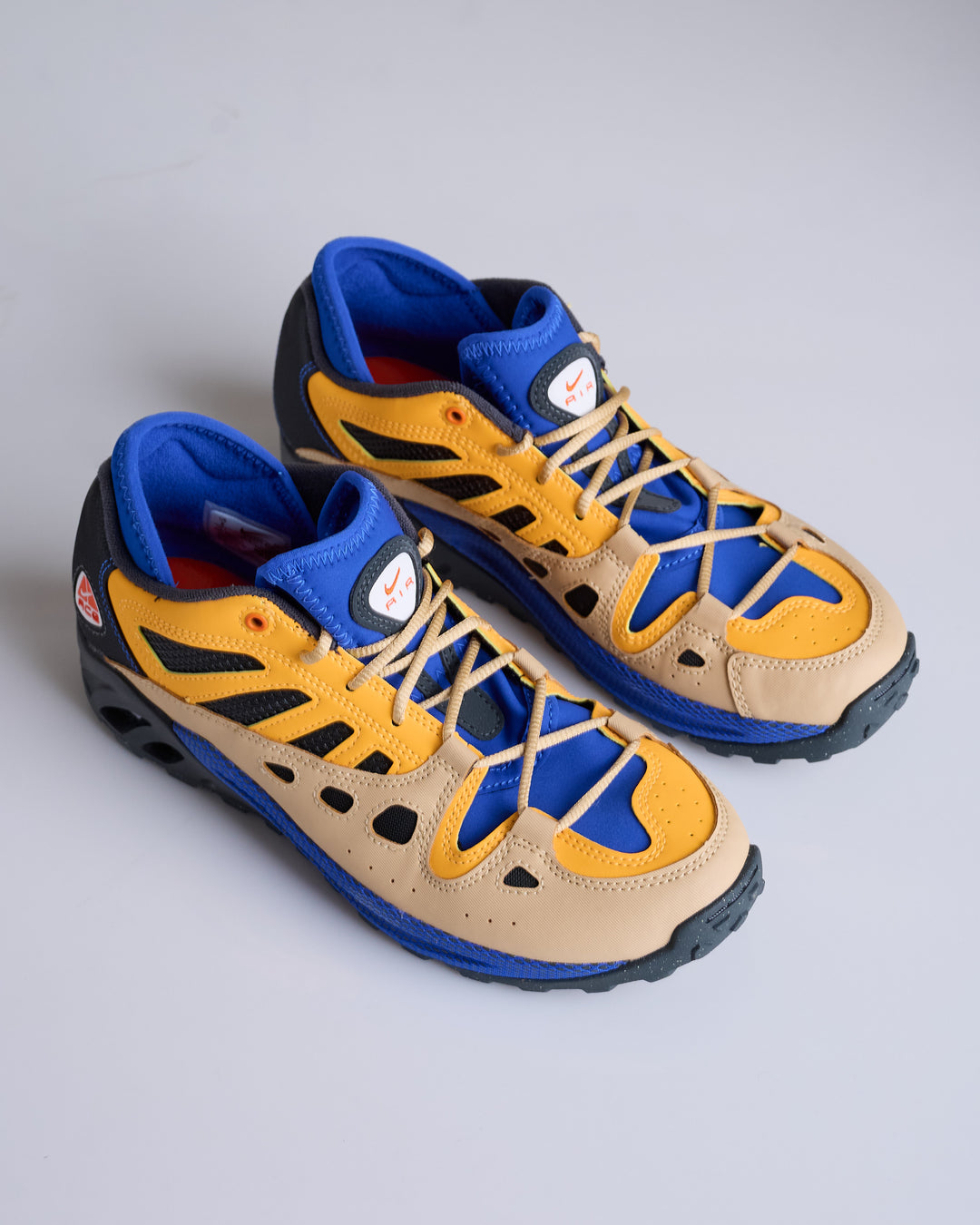 Nike Men's ACG Air Exploraid Hyper Royal/Safety Orange-Laser Orange