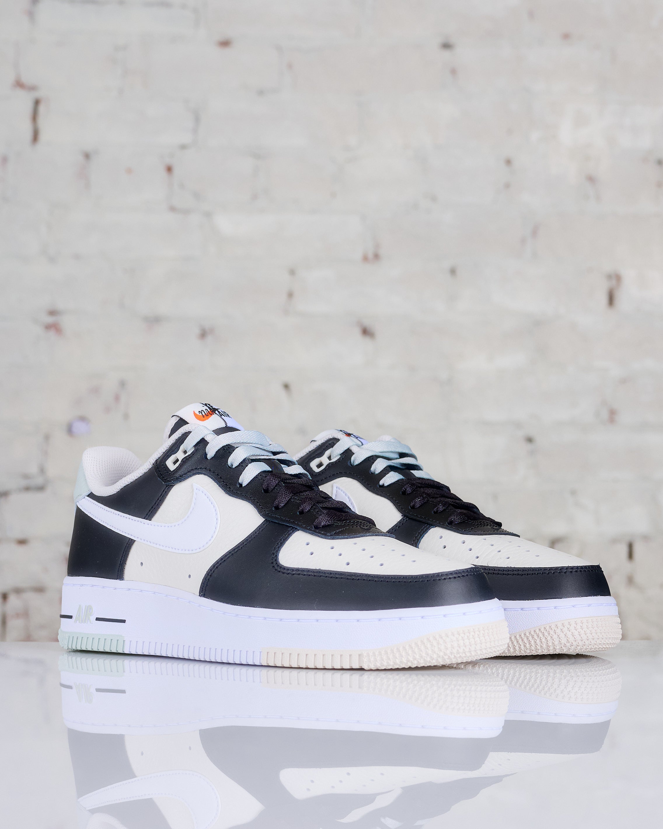 Nike air force 1 gtx trainer black hotsell / light