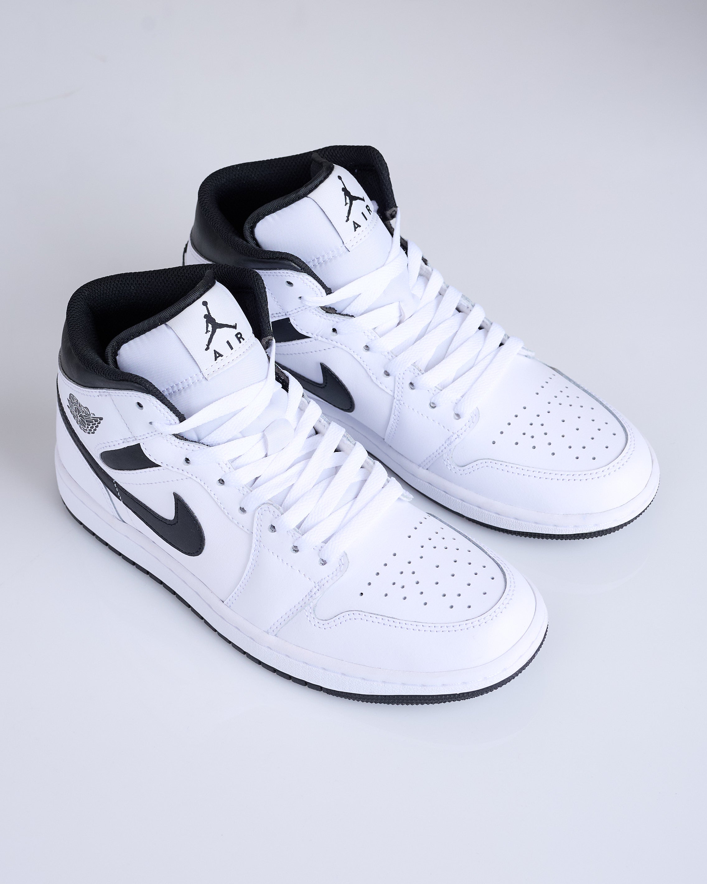 air jordan 1 retro mid white