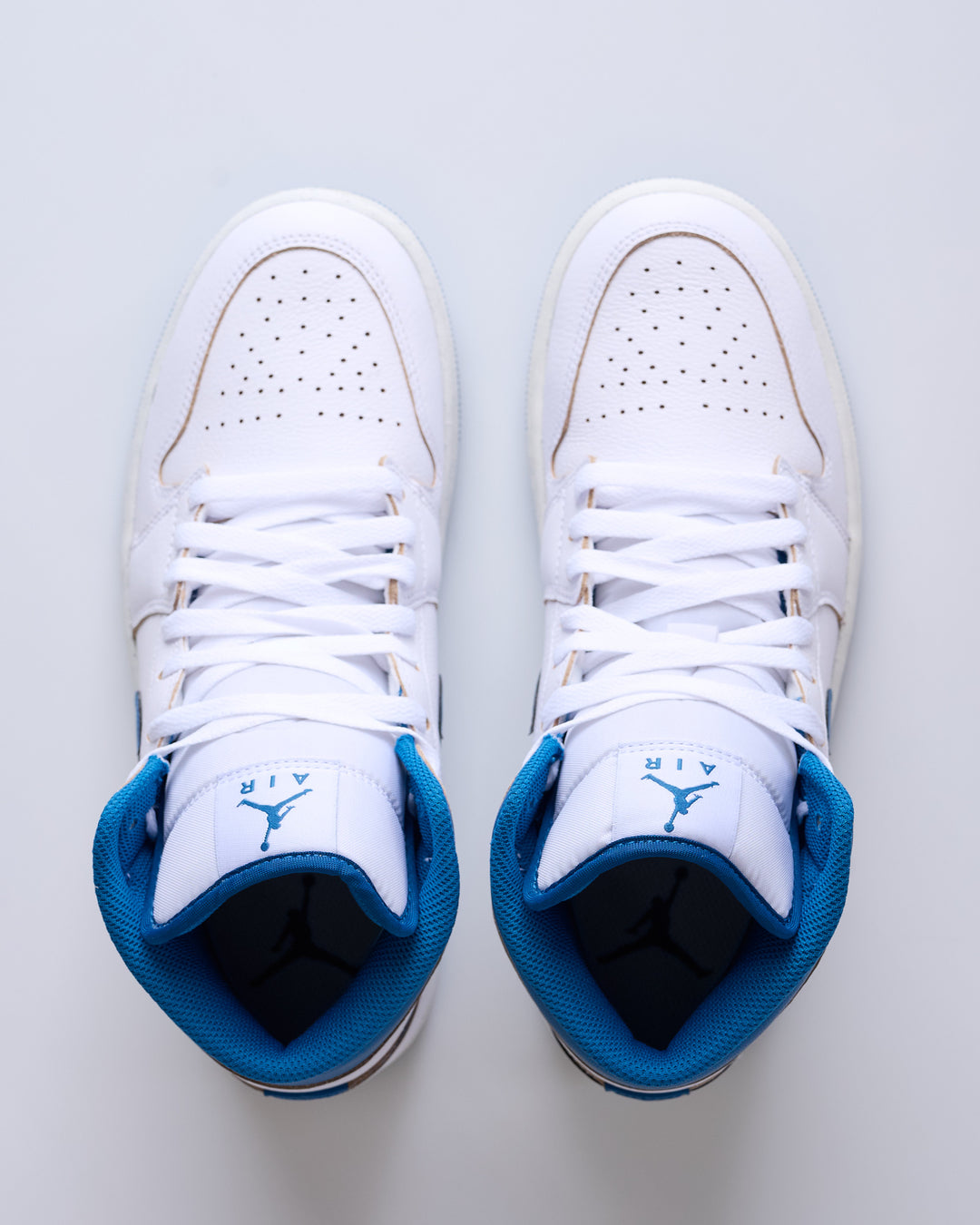 Nike Men's Air Jordan 1 Mid SE White/Industrial Blue-Sail