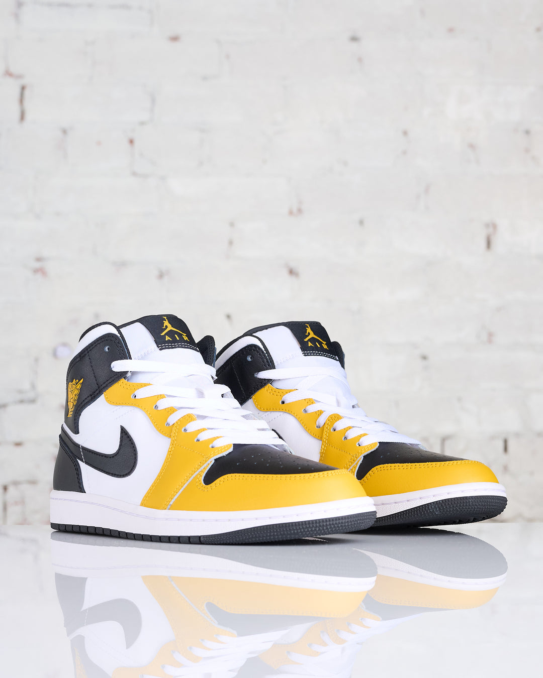 Nike Men's Air Jordan 1 Mid Yellow Ochre/Black-White-Yellow Ochre