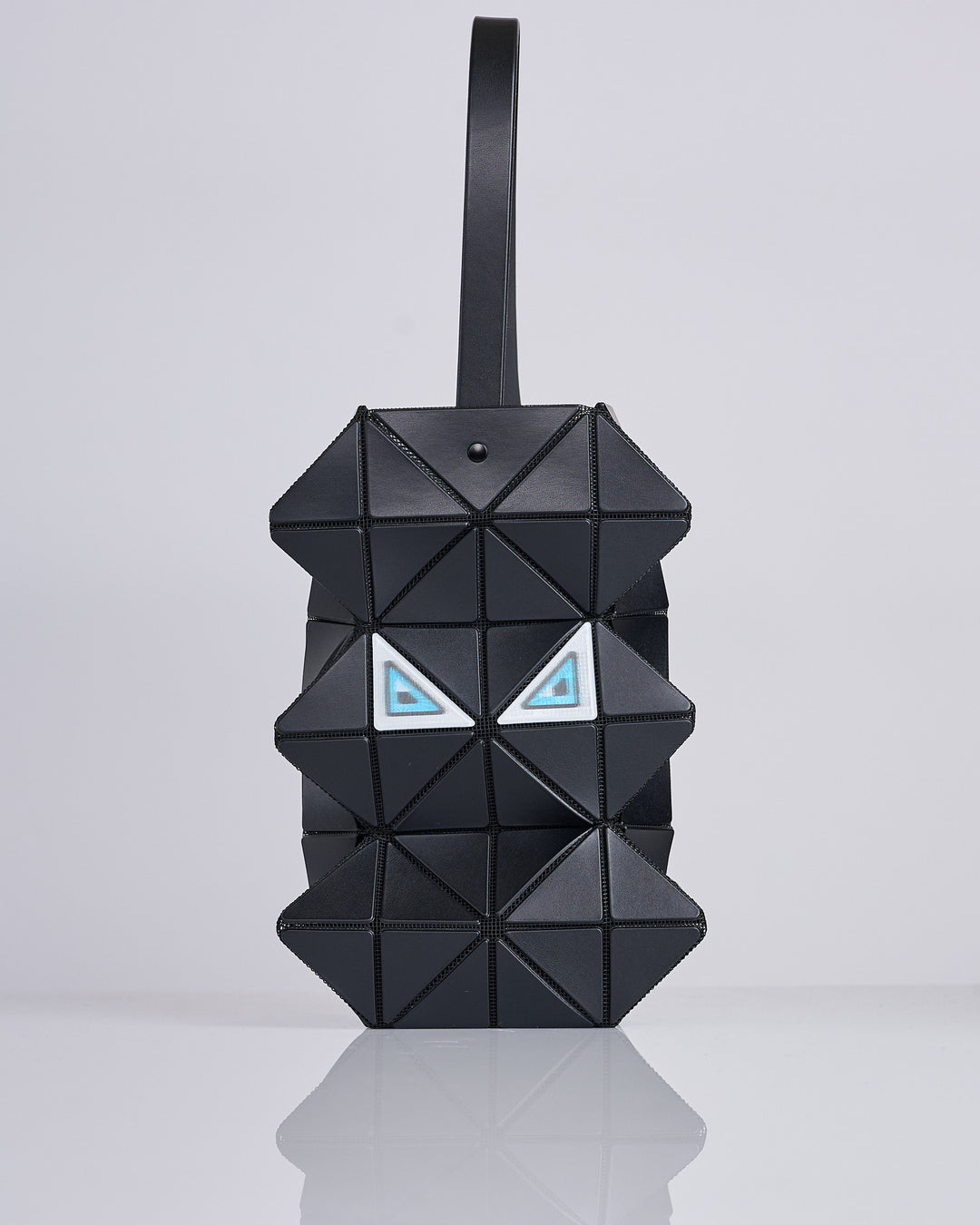 Less Meow BAO BAO ISSEY MIYAKE – LESS 17