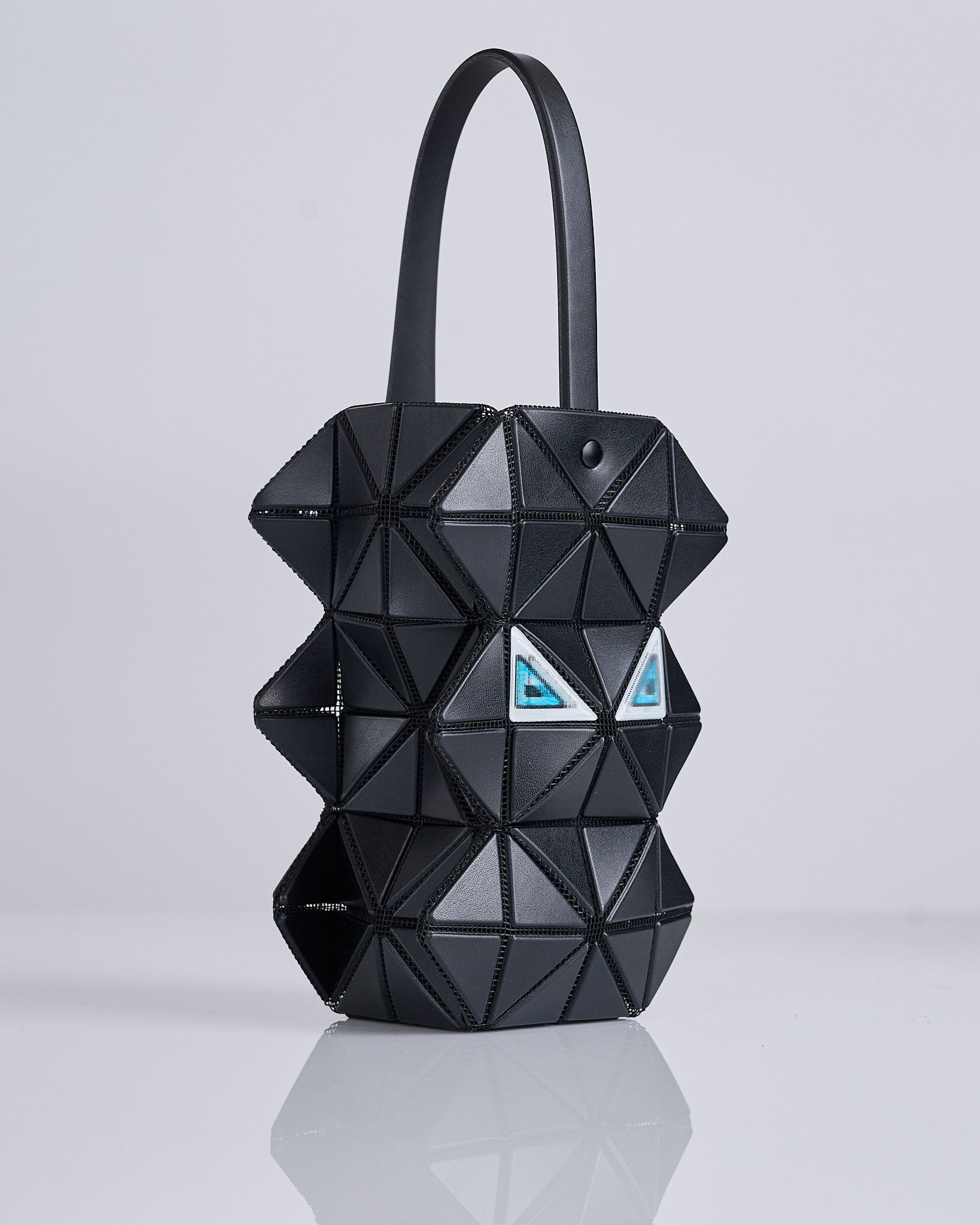 BAO BAO ISSEY MIYAKE Meow Small Bag Black – LESS 17