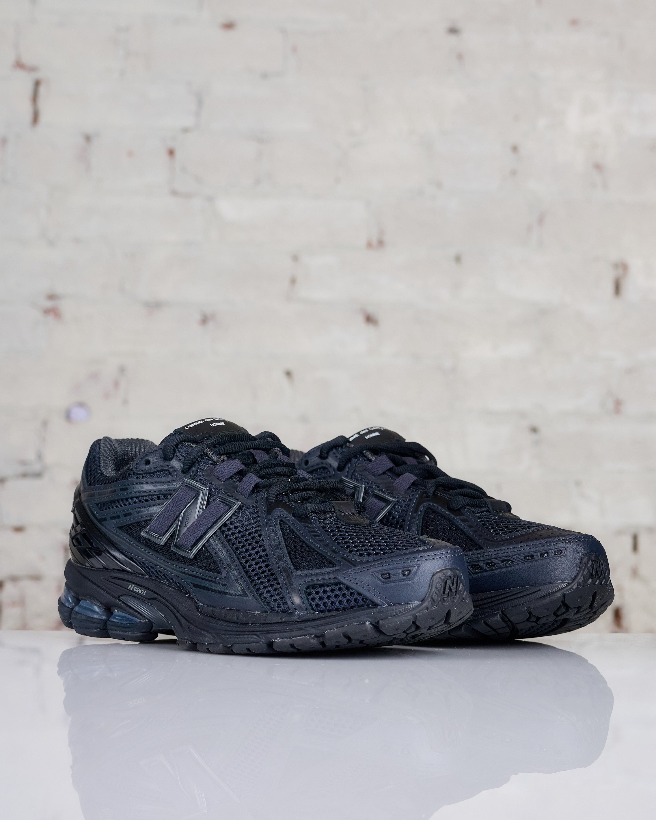 COMME des GARÇONS HOMME x New Balance 1906R Black