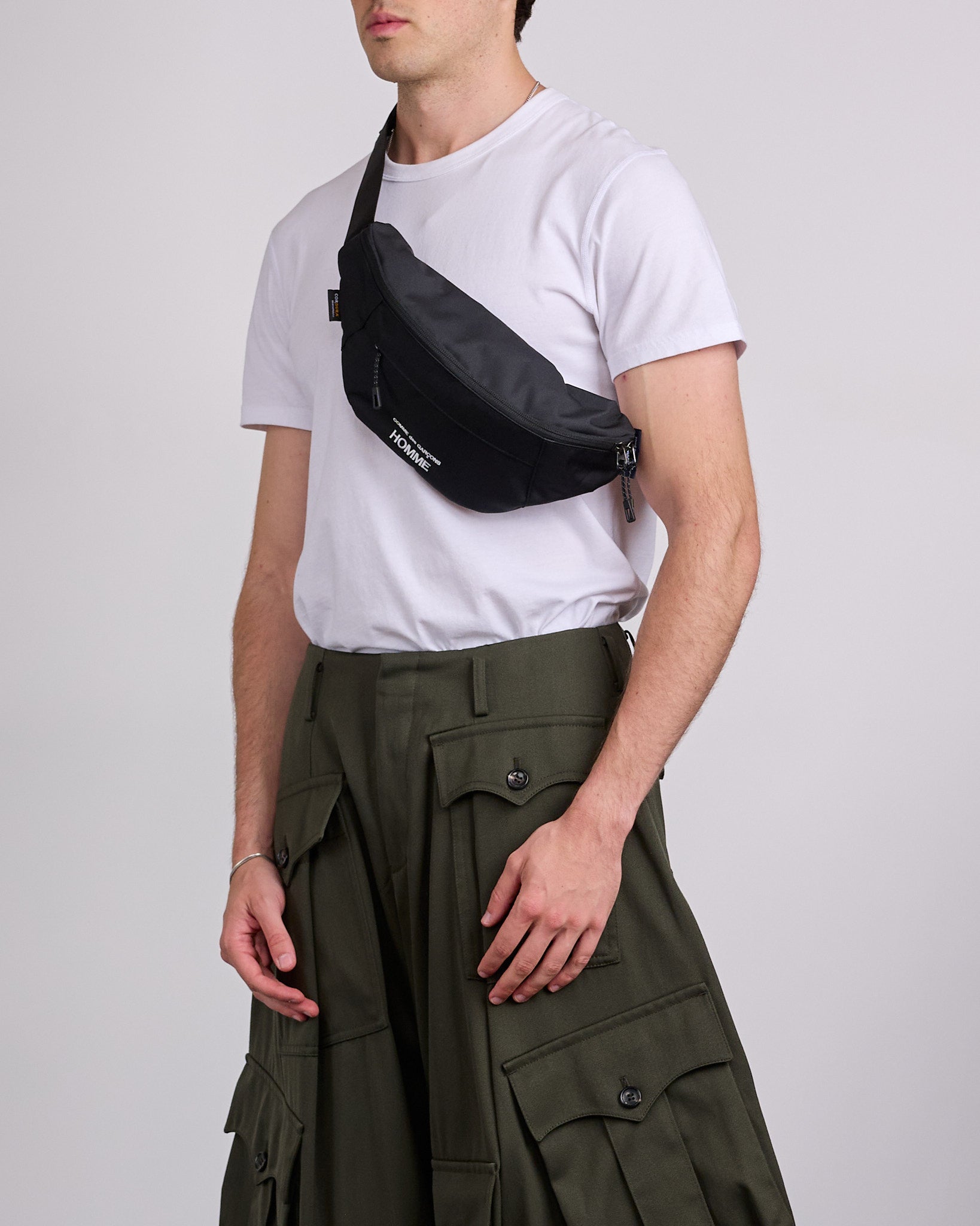 COMME des GARÇONS HOMME banana bag COMME des GARÇONS HOMME Logo Print Cordura Waistbag Black – LESS 17