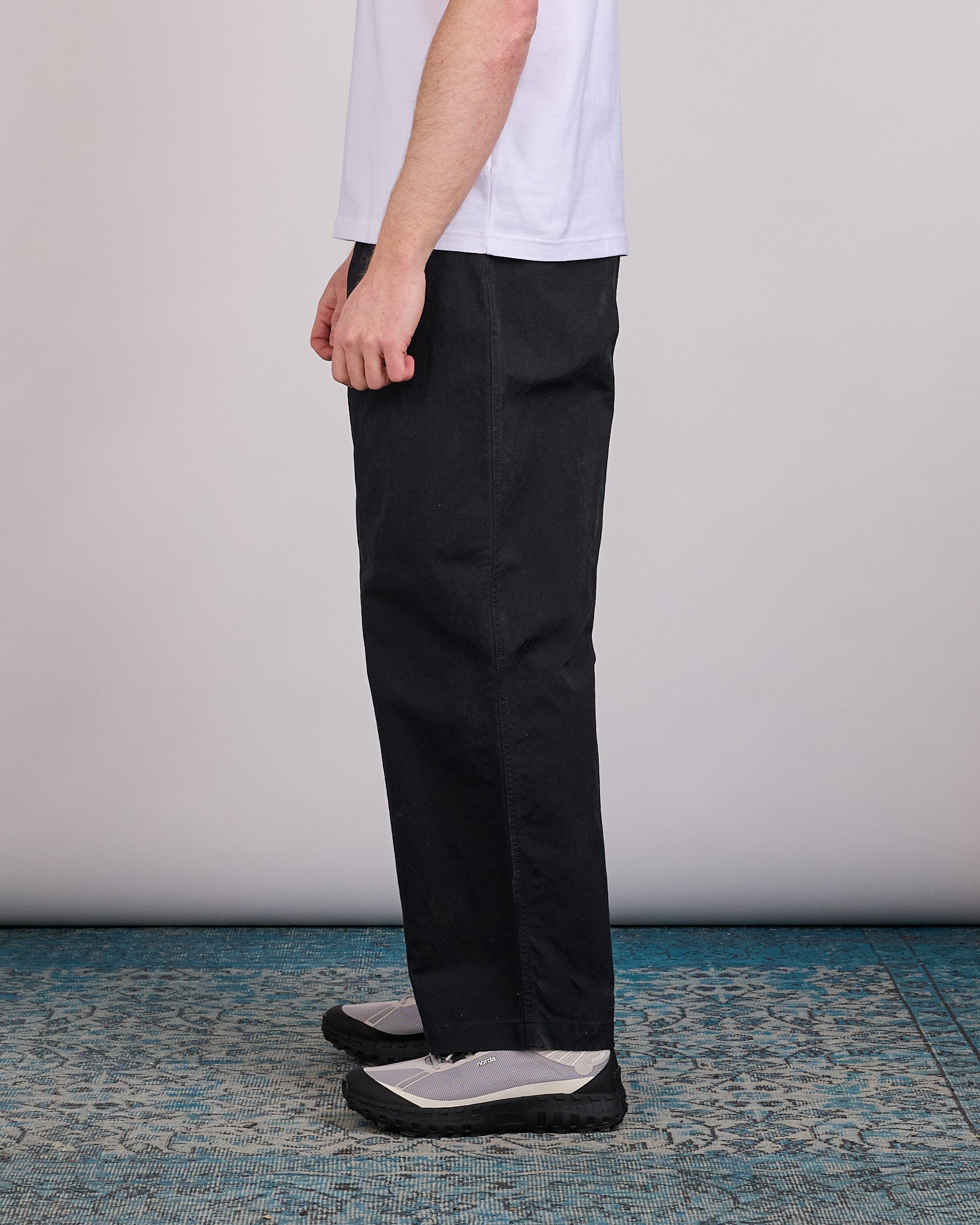 COMME des GARÇONS パンツ Black GPP019 COMME des GARÇONS HOMME Oxford Nylon Pleated Pant Black – LESS 17
