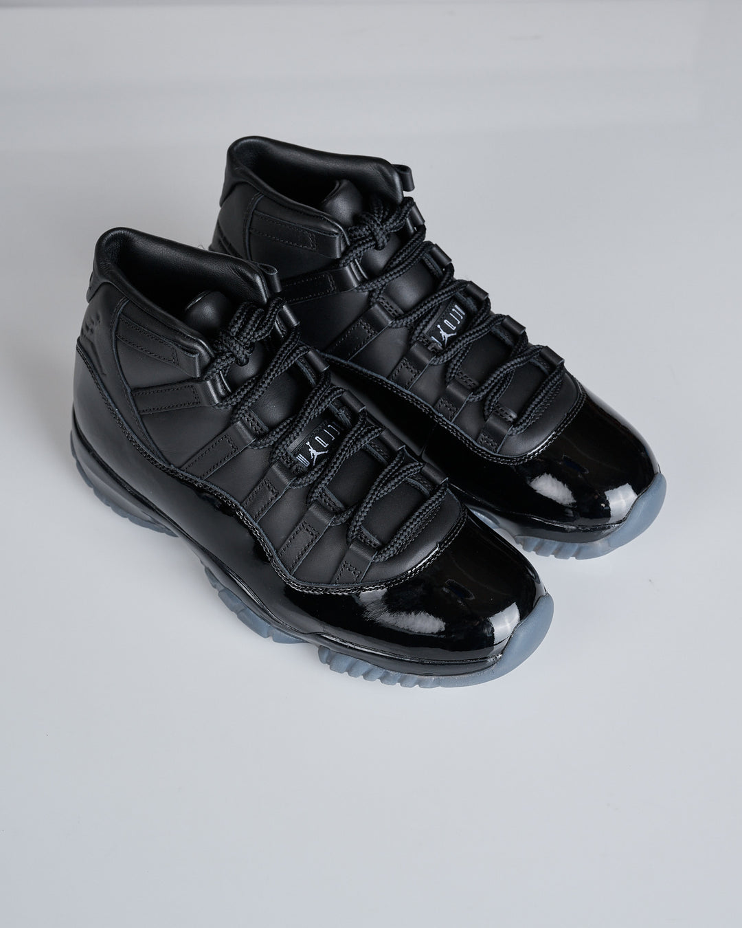 COMME des GARÇONS HOMME Plus Jordan 11 Black Black