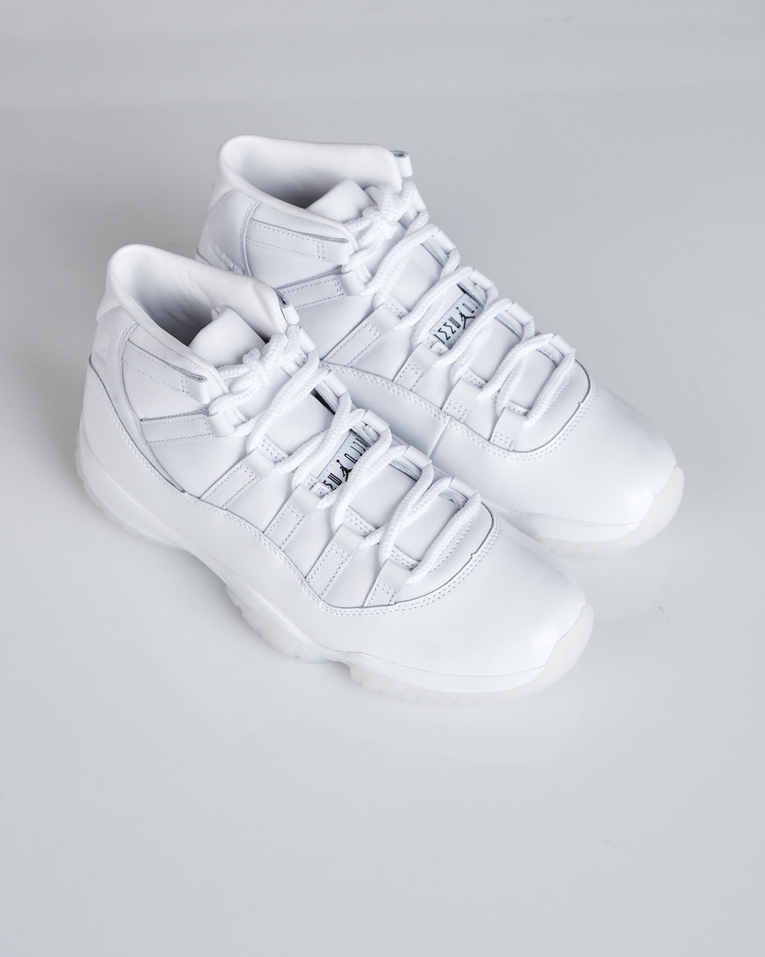 COMME des GARÇONS HOMME Plus Jordan 11 White White