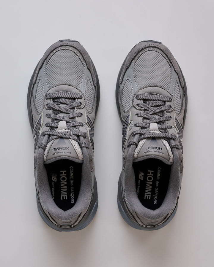 COMME des GARÇONS HOMME x New Balance 2010V Grey