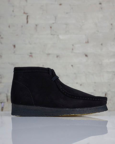 ClarksMen_sWallabeeBootBlackSu