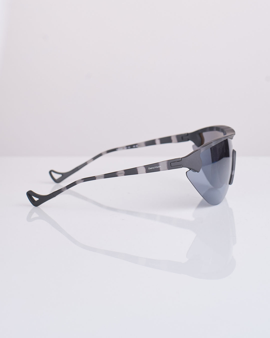District Vision Yukinori Range Finder Sunglass Black Tortoise D+ Onyx Mirror