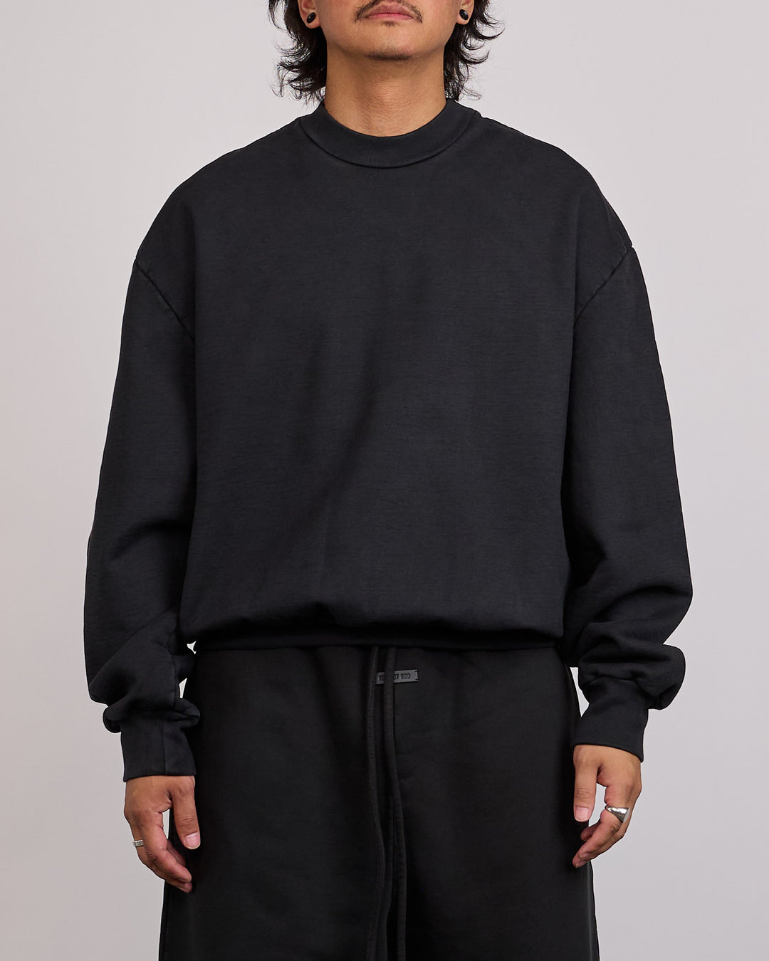 Fear of God 9th Classic Fit Half Raglan Crewneck Black