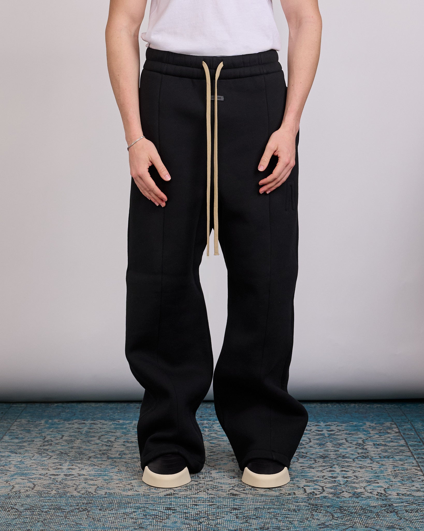 Fear of God Civil Wide Leg Drawstring Sweatpant Black – LESS 17