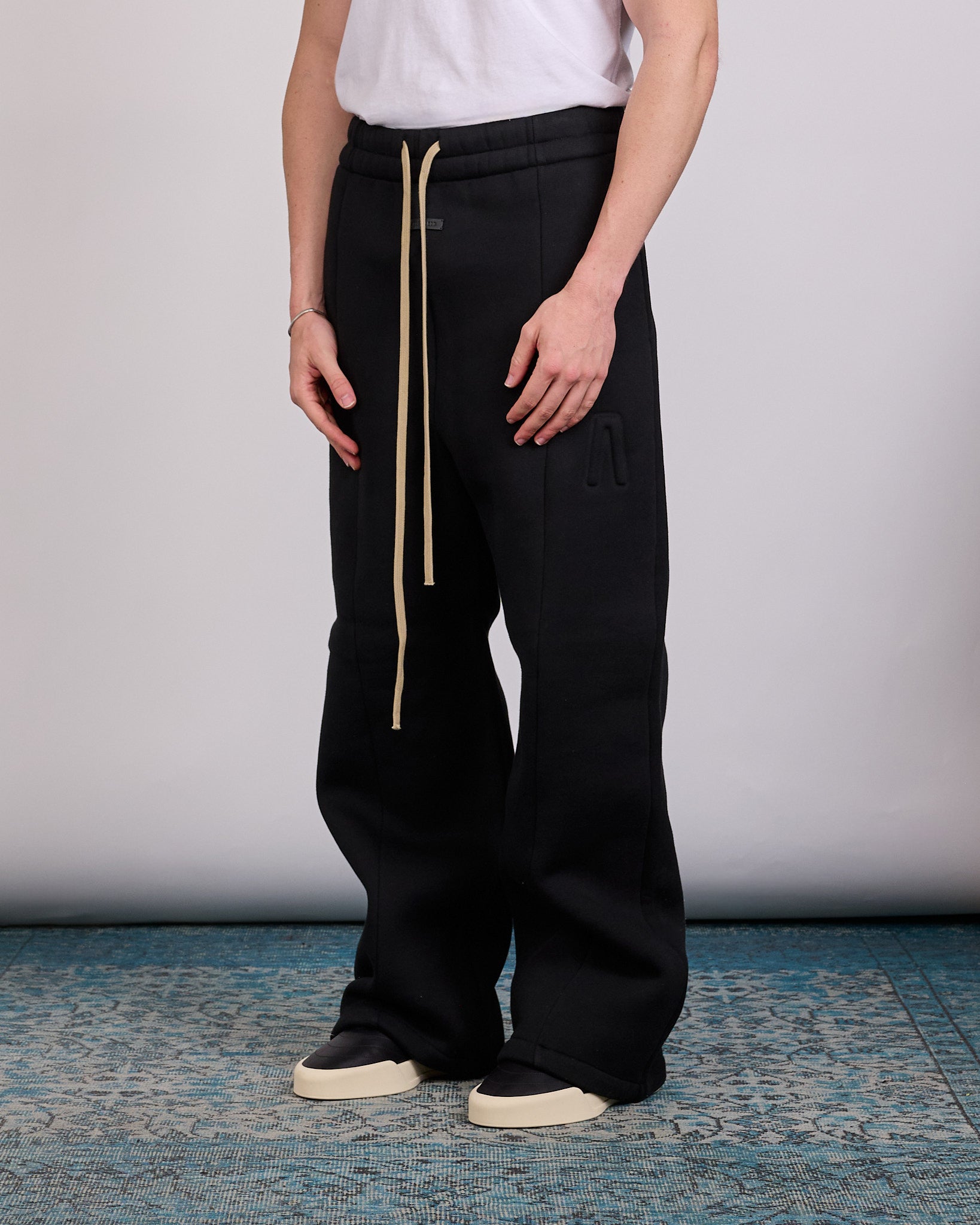 Fear of God Civil Wide Leg Drawstring Sweatpant Black – LESS 17