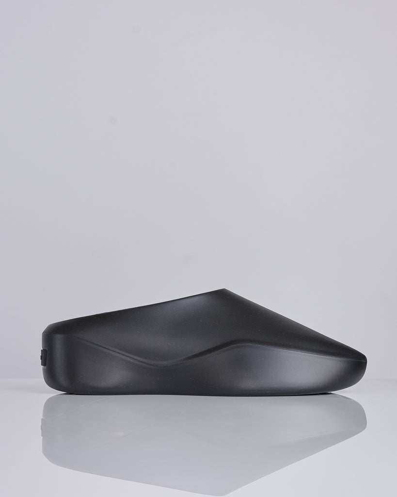 FearofGodEVARunnerBlack_14387_