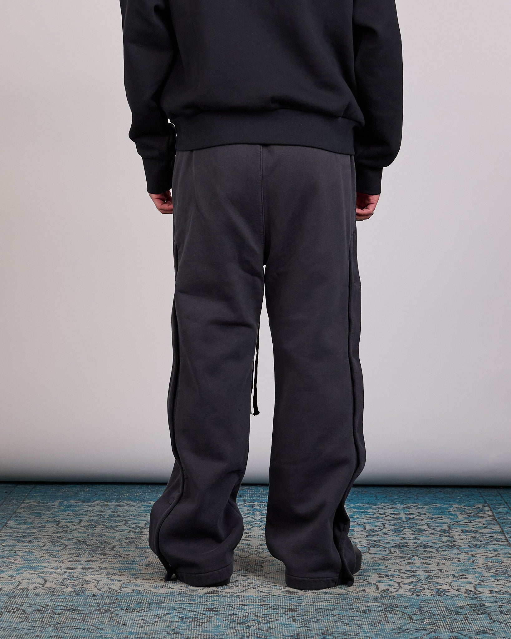 Fear of God Essentials 26 Tearaway Pant Vintage Black – LESS 17