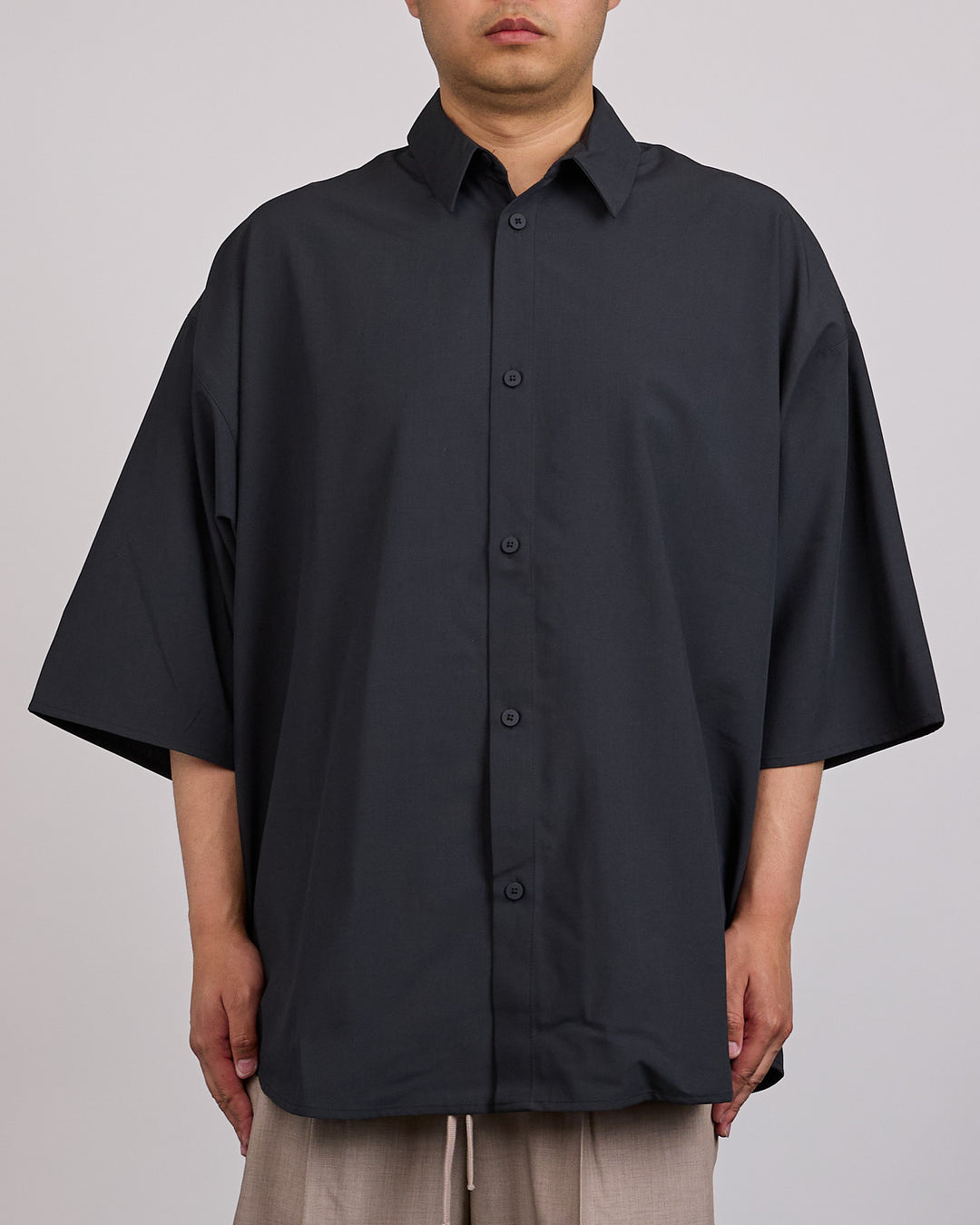 Fear of God Essentials 3/4 Sleeve Silk Blend Button Shirt Vintage Black