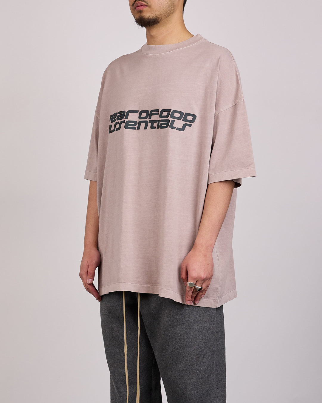 Fear of God Essentials 90's 26 T-Shirt Smoke Grey