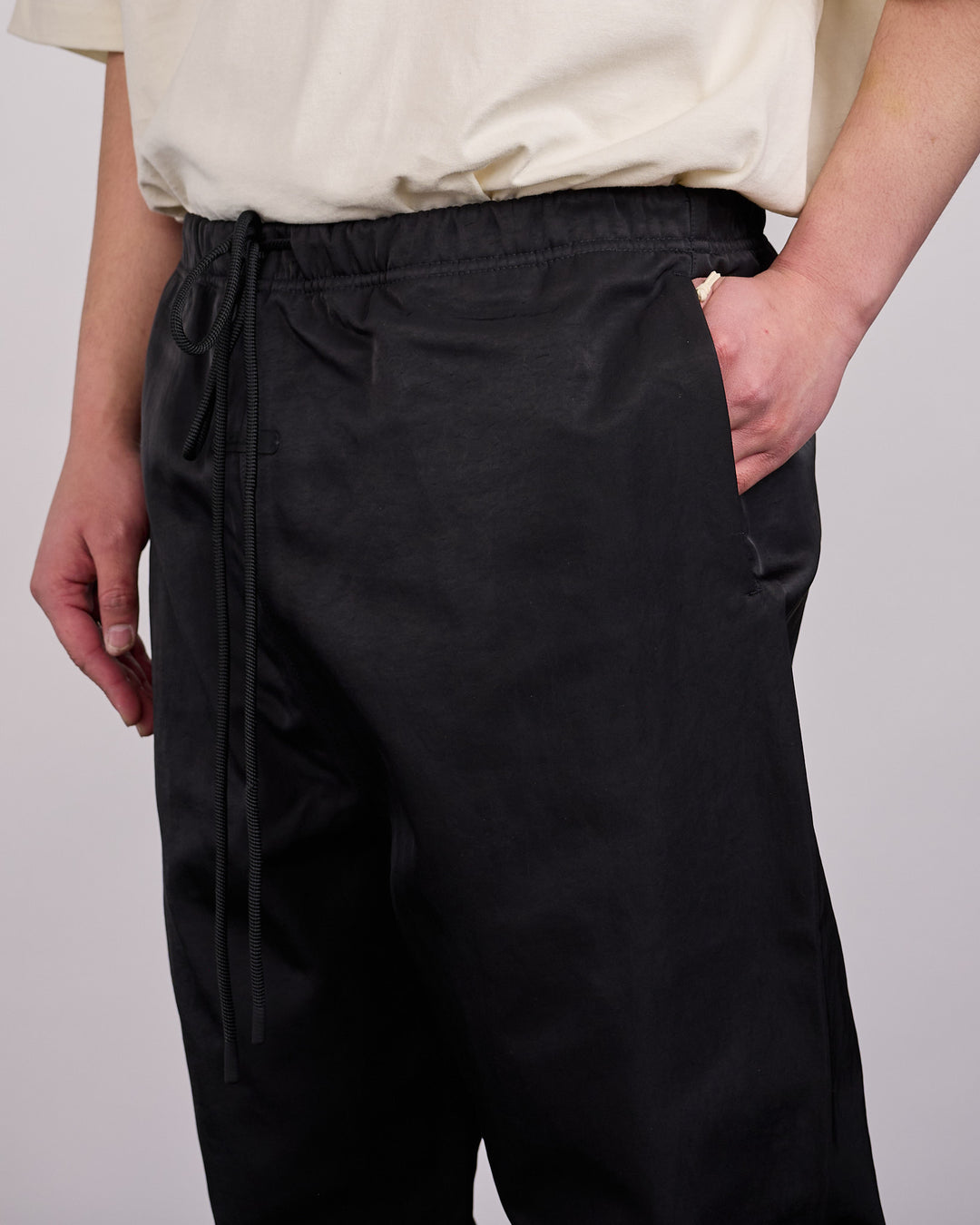 Fear of God Essentials Active Trace Sweatpant Vintage Black
