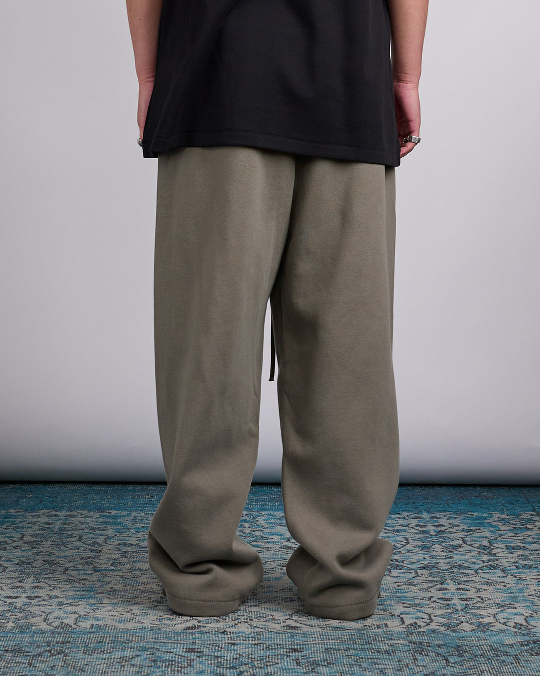 Fear of God Essentials Big Logo Lounge Sweatpant Moss