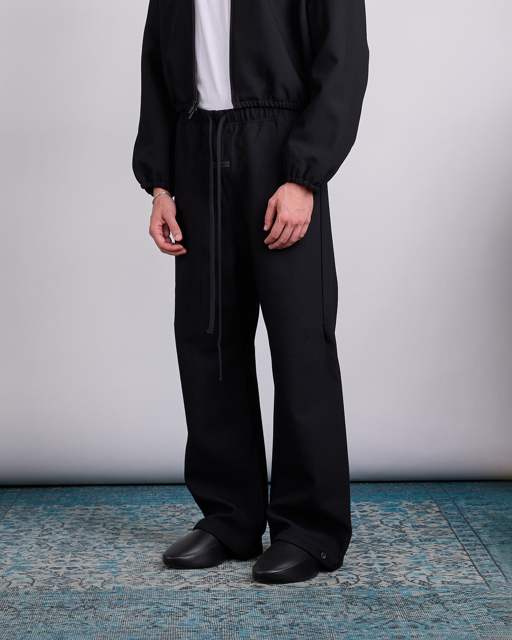 Fear of God Essentials Bonded Canvas Work Pant Jet Black – LESS 17