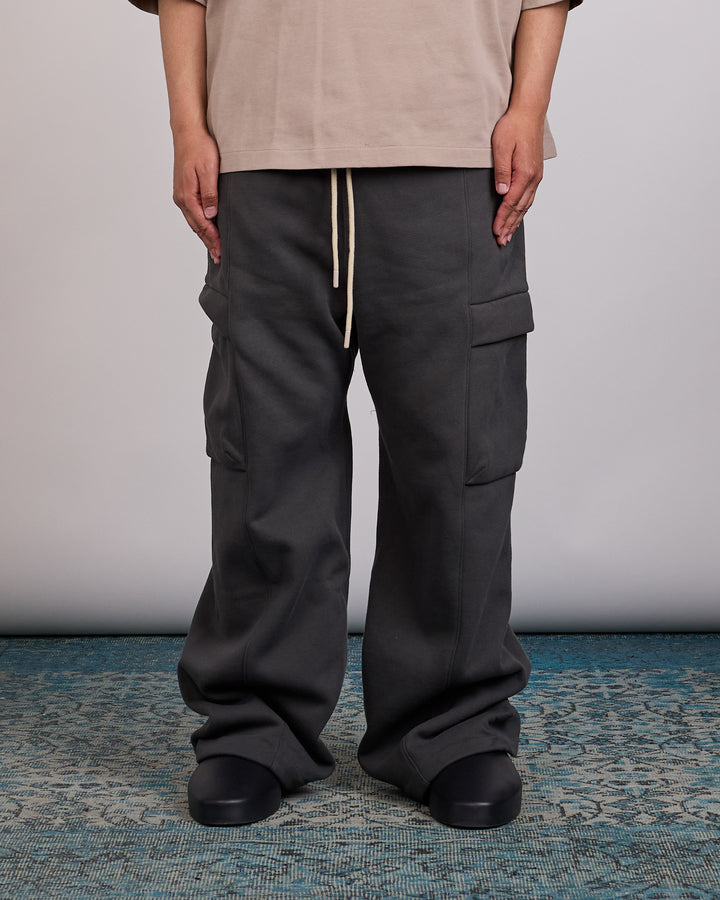 Fear of God Essentials Cargo Field Sweatpant Iron Grey