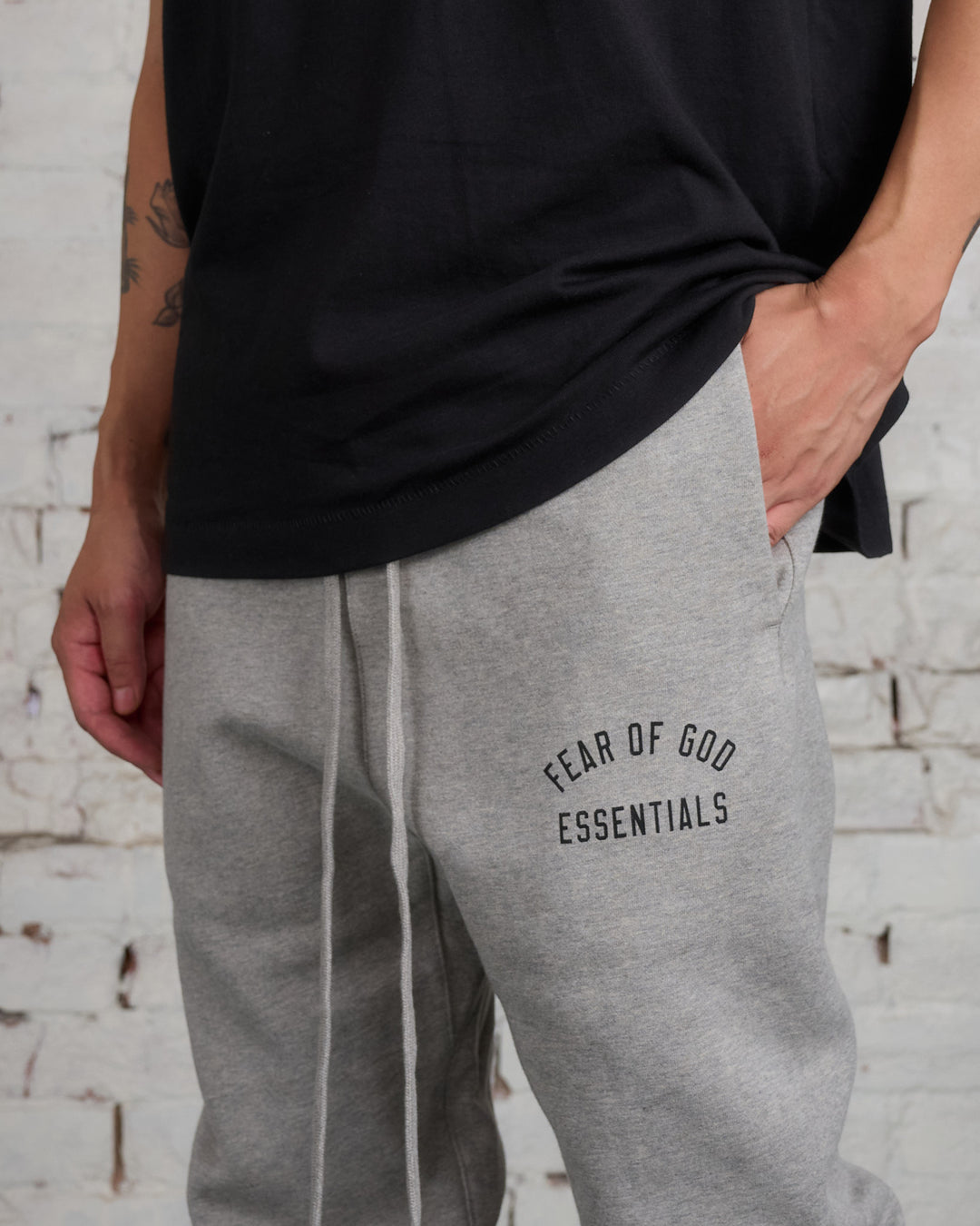 Fear of God Essentials Classic Arch Sweatpant Dark Heather