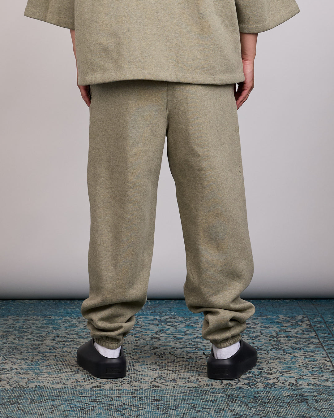 Fear of God Essentials Classic Fleece Sweatpant Seal Heather