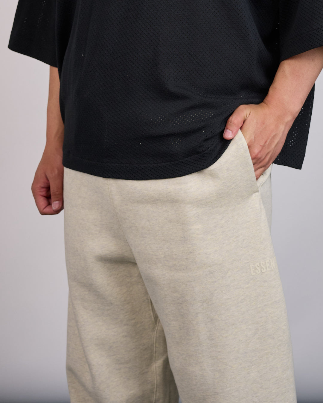 Fear of God Essentials Classic Fleece Sweatpant Vanilla Heather