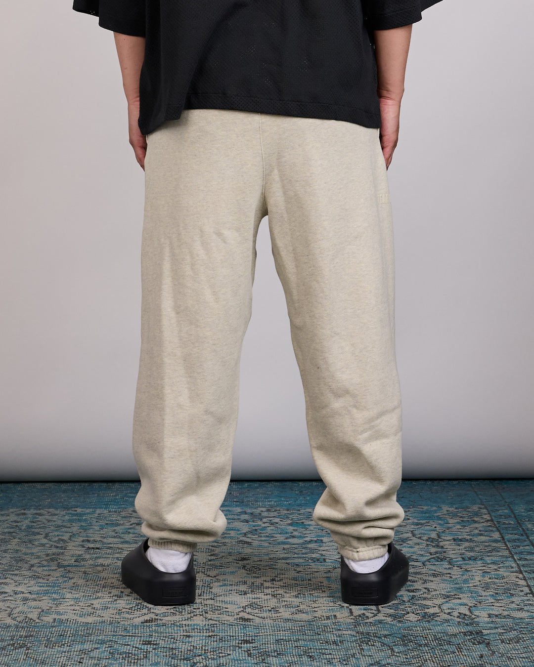 Fear of God Essentials Classic Fleece Sweatpant Vanilla Heather