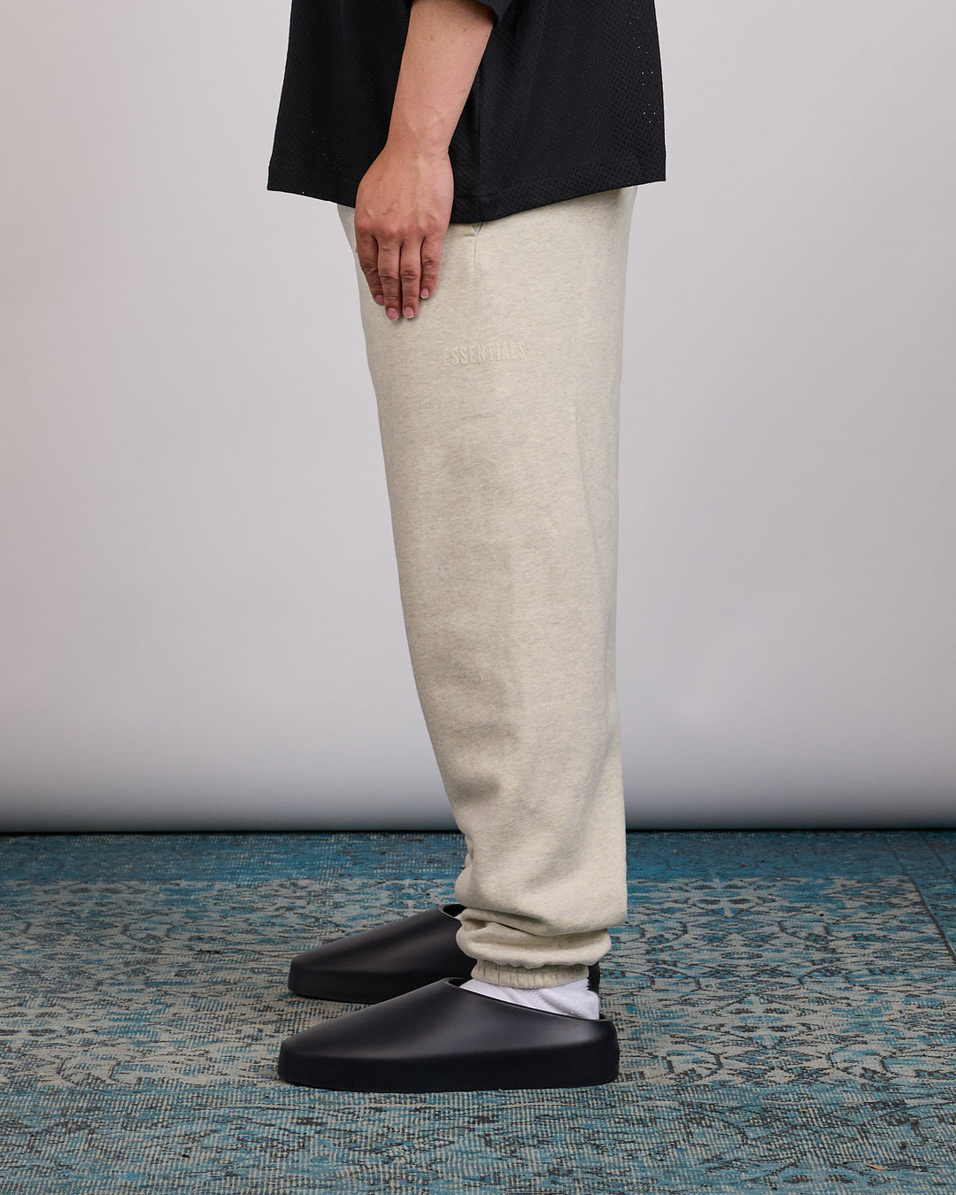 Fear of God Essentials Classic Fleece Sweatpant Vanilla Heather