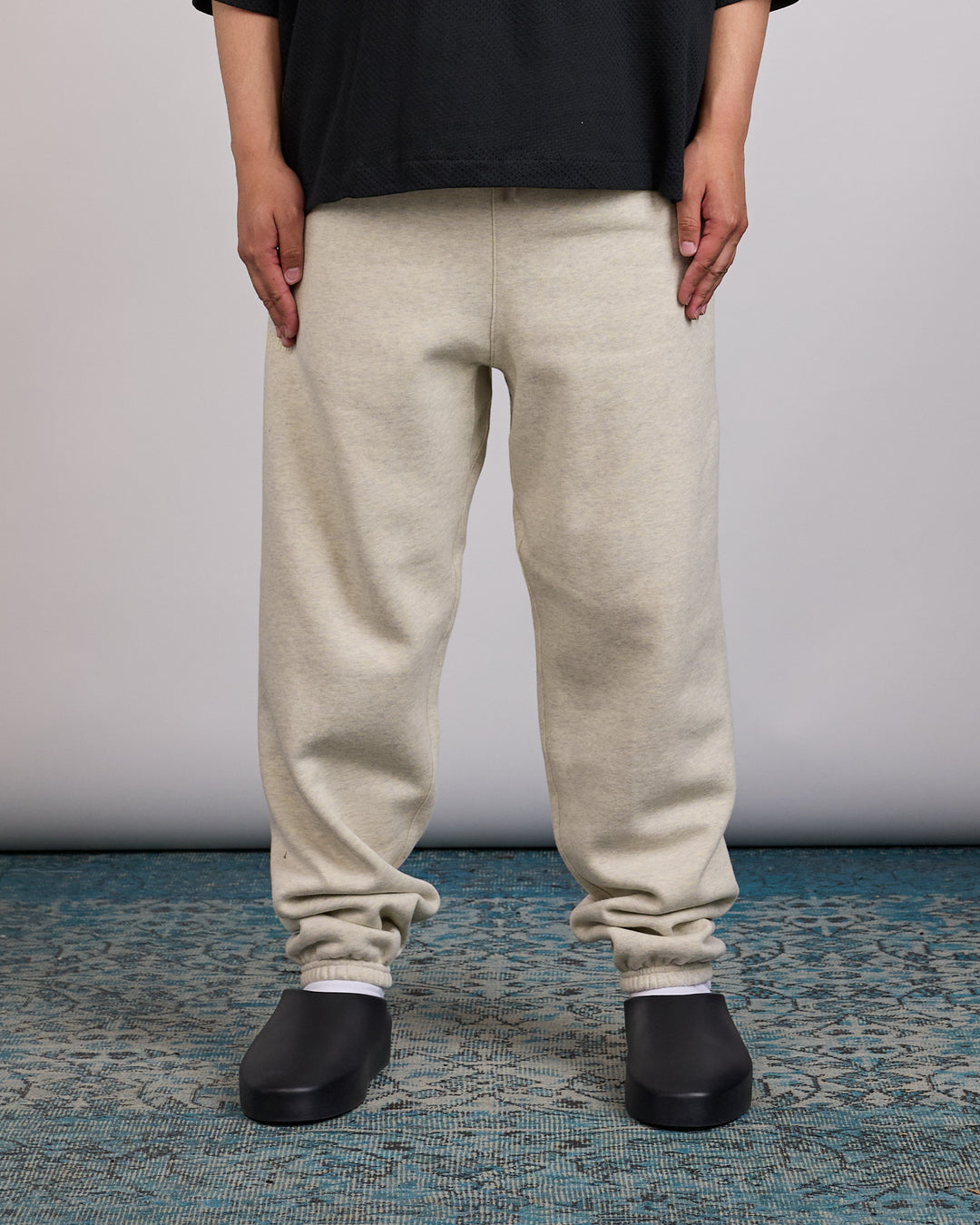 Fear of God Essentials Classic Fleece Sweatpant Vanilla Heather
