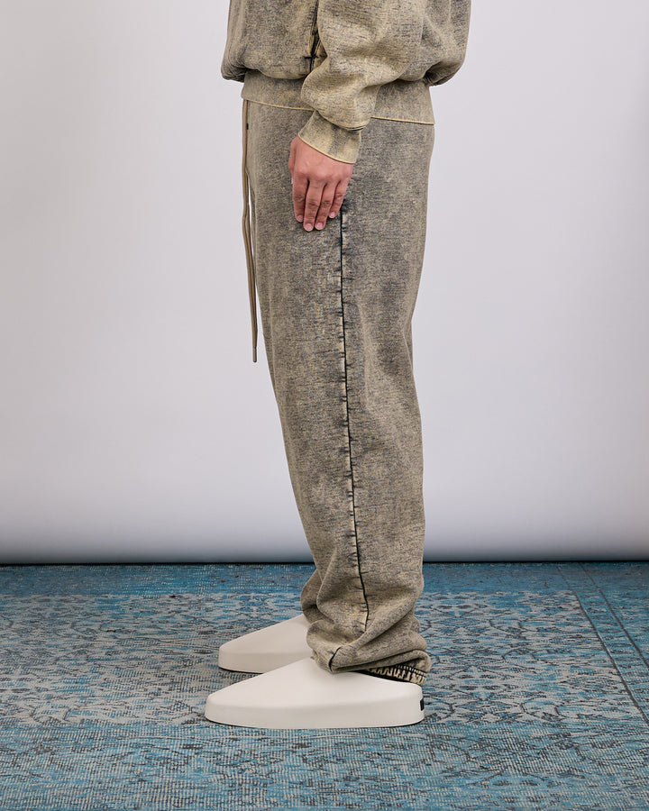 Fear of God Essentials Classic Slouchy Sweatpant Black Cloud Wash