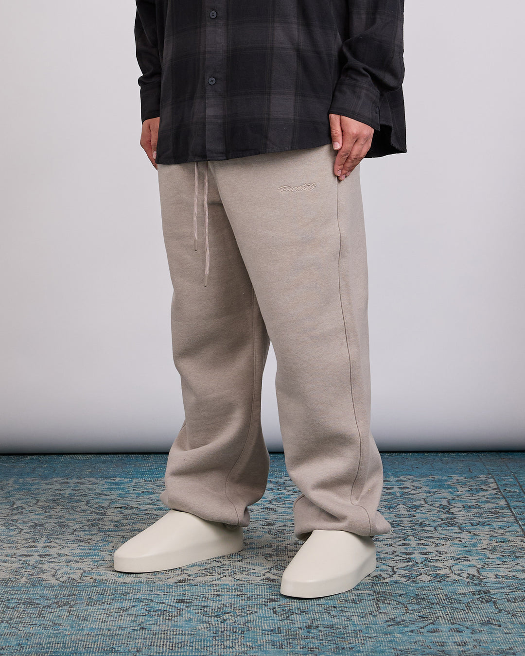 Fear of God Essentials Classic Slouchy Sweatpant Pyrite Heather