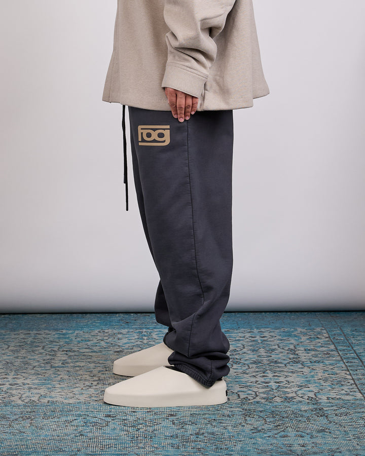 Fear of God Essentials Classic Slouchy Sweatpant Washed Vintage Black