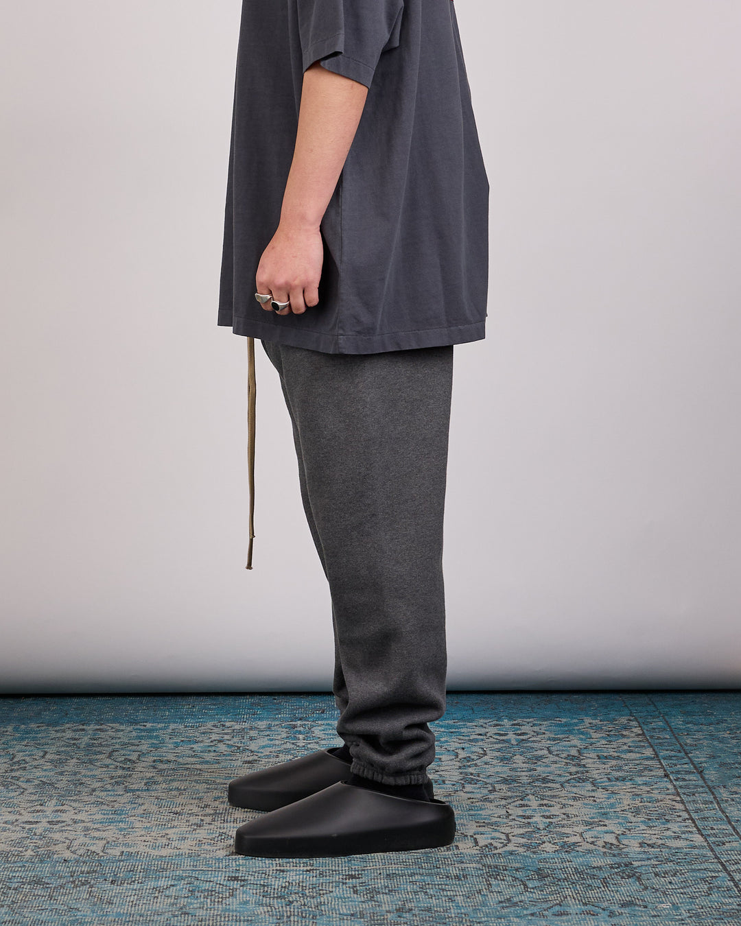 Fear of God Essentials Classic Sweatpant Charcoal Heather