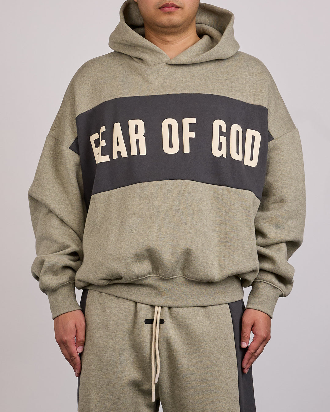 Fear of God Essentials Cropped Relaxed Panelled Hoodie Seal Heather Iron Grey