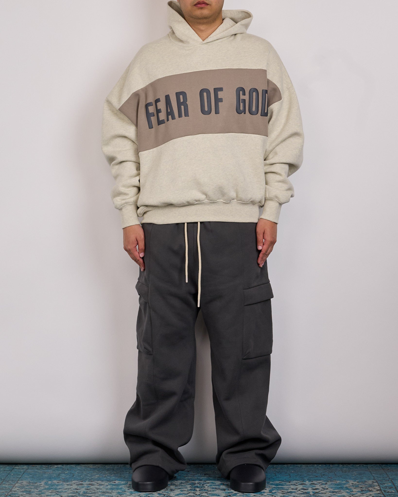 Fear of God Essentials Cropped Relaxed Panelled Hoodie Vanilla