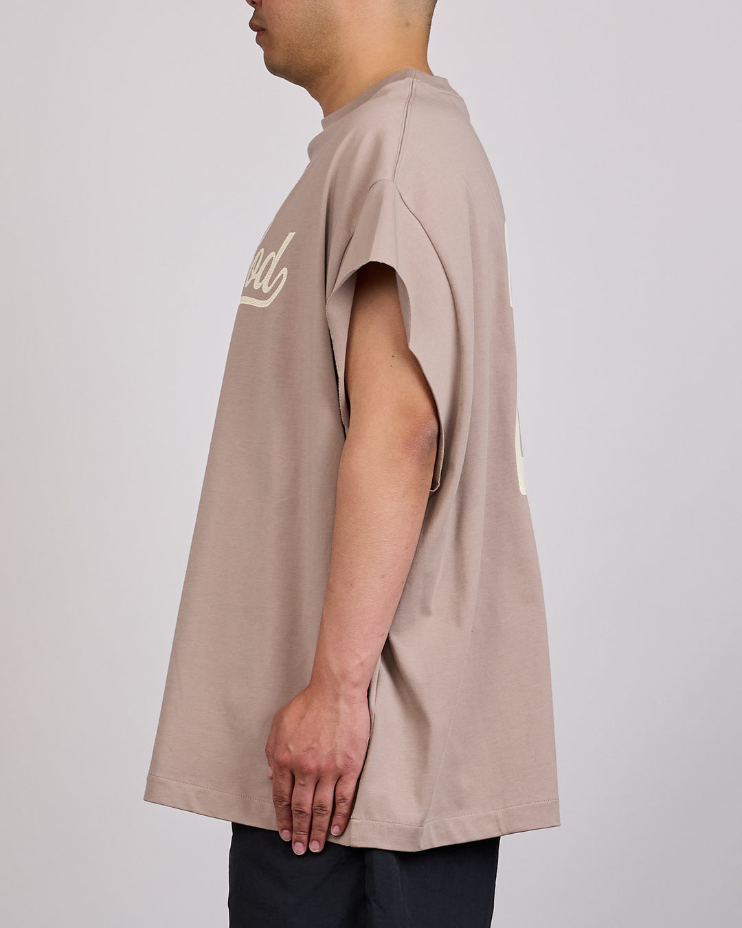 Fear of God Essentials Cut-Off 90's League T-Shirt Seal
