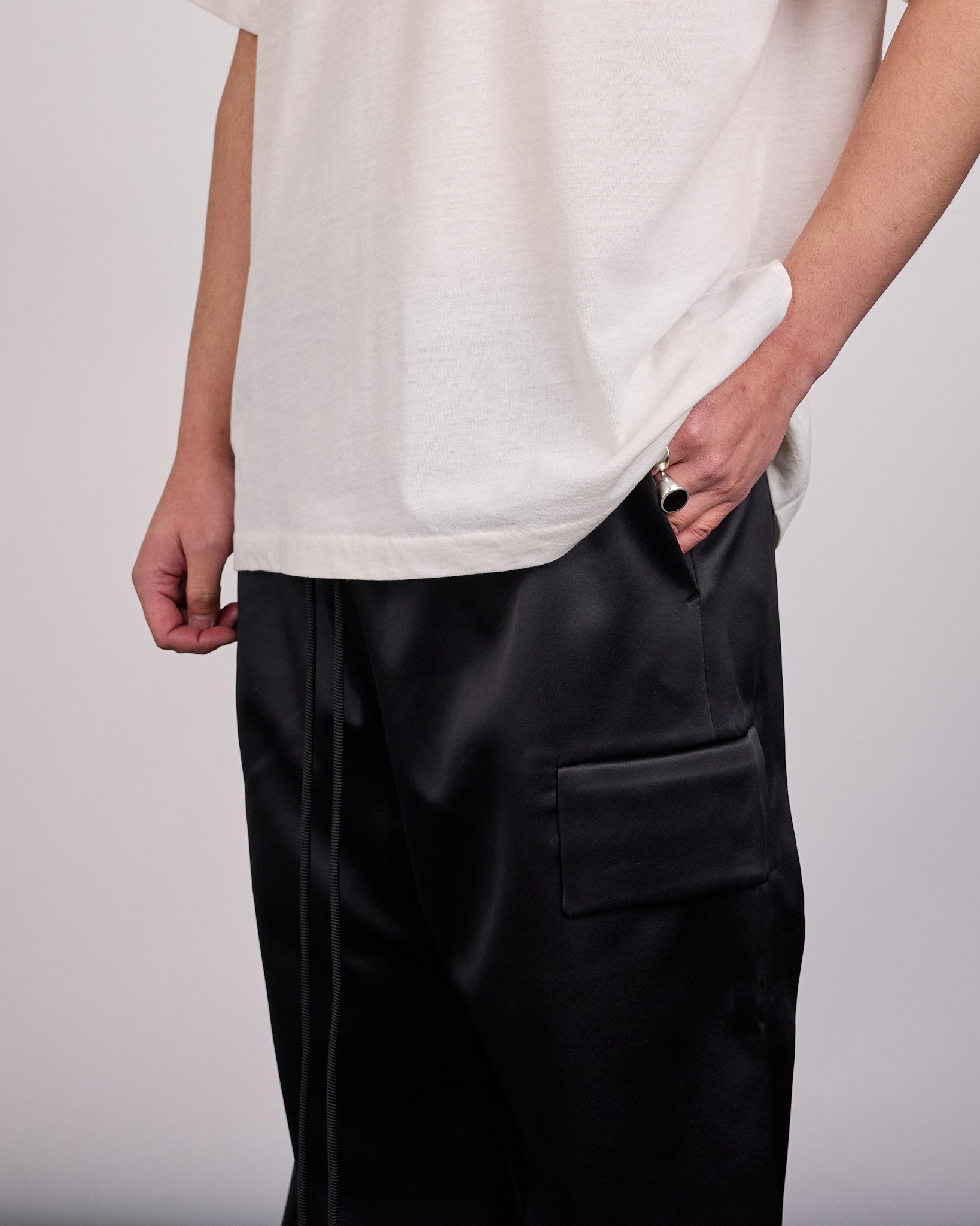 Fear of God Essentials Field Cargo Pant Vintage Black – LESS 17