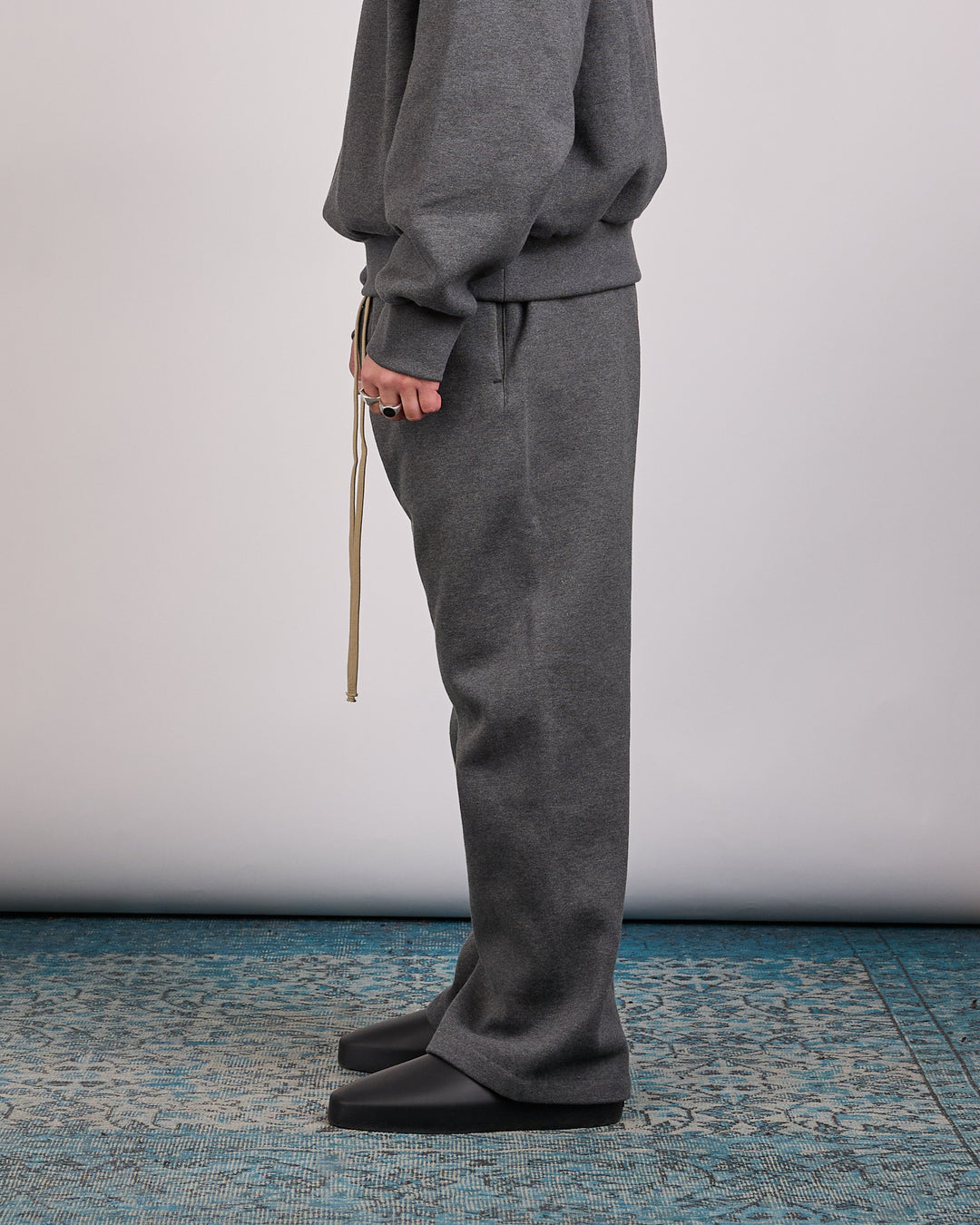 Fear of God Essentials Flare Sweatpant Charcoal Heather