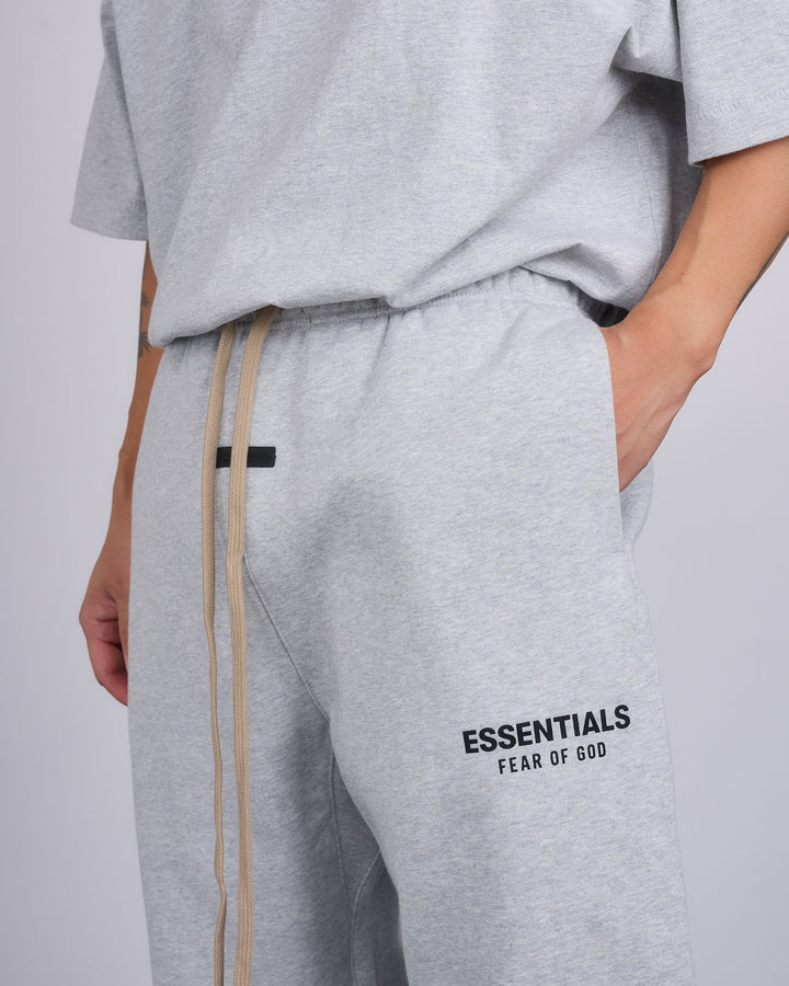 Fear of God Essentials Fleece Logo Sweatpant Light Heather Gray