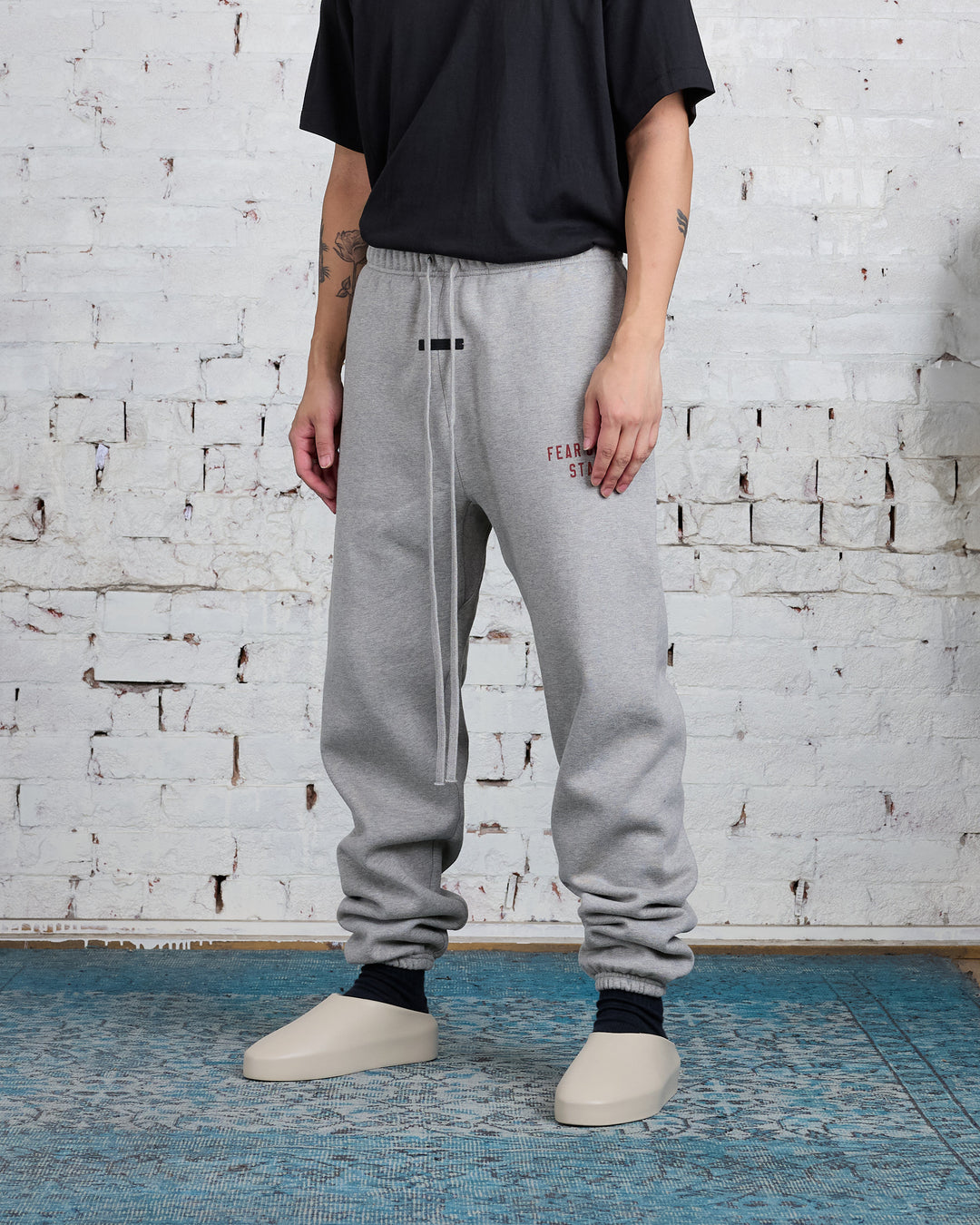 Fear of God Essentials Fleece State Sweatpant D Heather