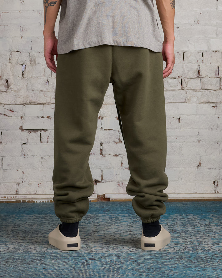 Fear of God Essentials Classic Arch Sweatpant Military