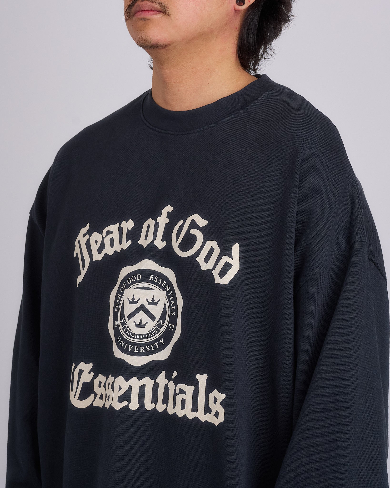 Fear of God Essentials Heavy Longsleeve T-Shirt Black – LESS 17