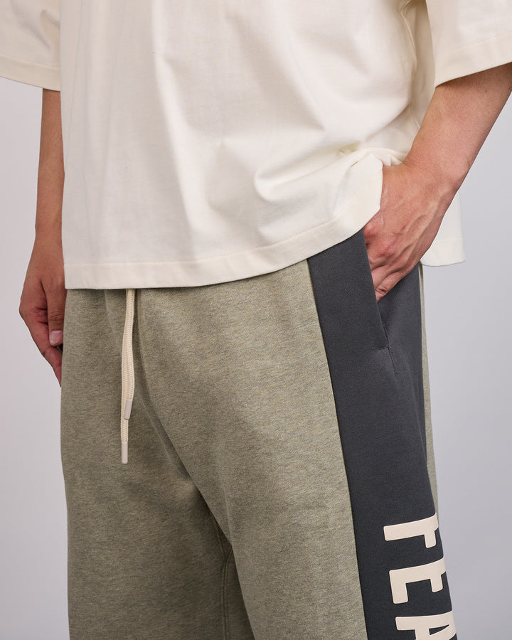 Fear of God Essentials Panelled Raw Cut-Off Sweatpant Seal Heather Iron Grey
