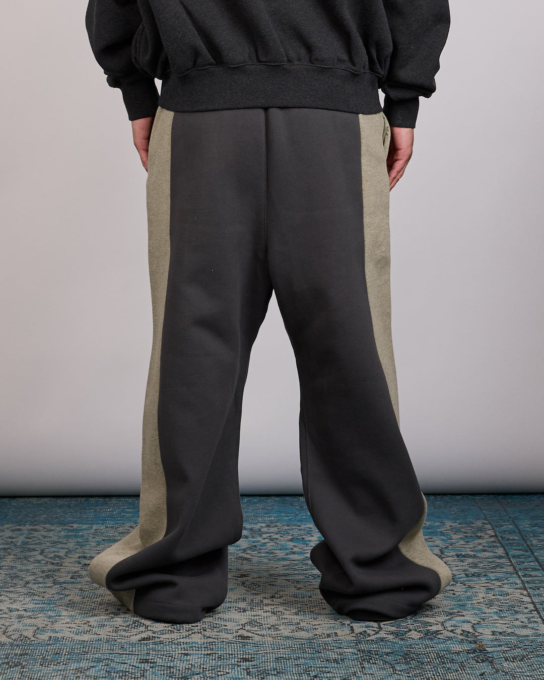 Fear of God Essentials Panelled Lounge Sweatpant Iron Grey Seal Heather